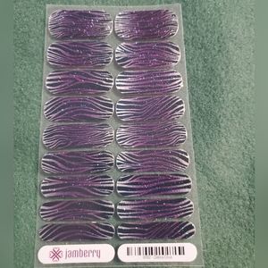 Bundle 4 FREE!! Jamberry Zebra Diva Nail Wraps